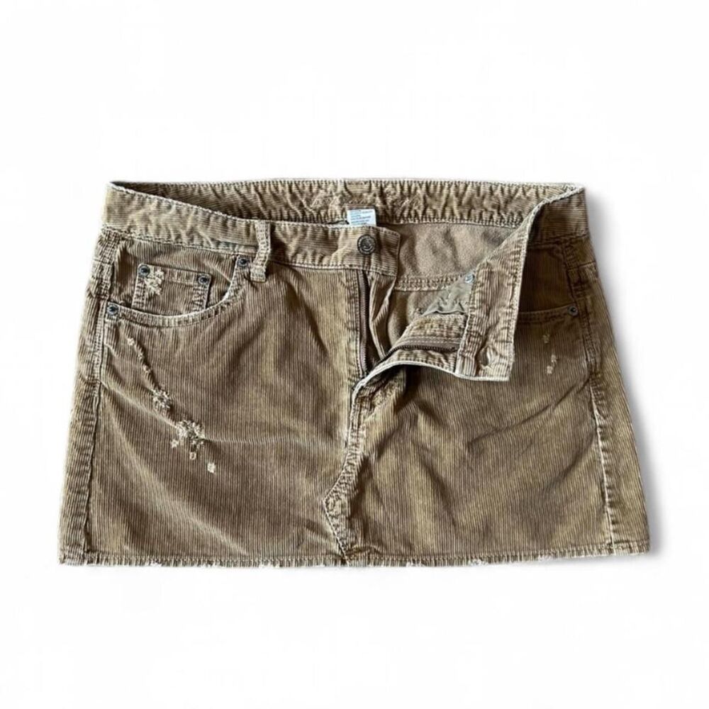 2009 Y2K American Eagle khaki brown corduroy distressed low rise mini skirt. 6.